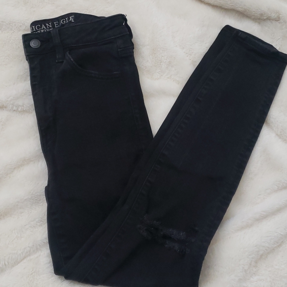 Black AE skinny jeans